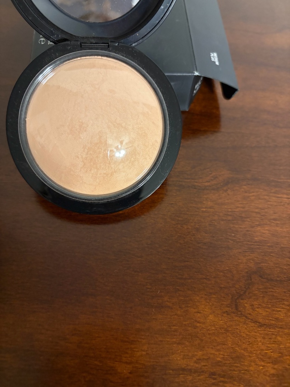 MAC Cosmetics Mineralize Pressed Powder Compact - Medium Plus - New - Picture 5 of 5